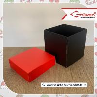 10x10x10 Tabanı Siyah, Kapağı Kırmızı Karton Kutu