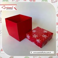 10x10x10 Tabanı Kırmızı, Kapağı Kar Taneli Karton Kutu