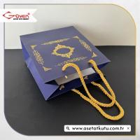 15.5x17x8 Lacivert Üzerine Gold Saray Desenli Karton Çanta