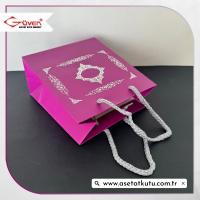 15.5x17x8 Mor Üzerine Gümüş Saray Desenli Karton Çanta