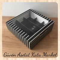 [9 Bölmeli] 15x15x5 Siyah Beyaz Çizgili Pencereli Karton Kutu
