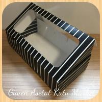 20x10x5 Siyah Beyaz Çizgili Pencereli Karton Kutu