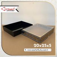 20x25x5 Kabe Yazısı Desenli, Siyah Karton Tabanlı Kutu