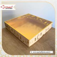 25x25x5 Krem Yaldız Baskılı, Gold Tabanlı Kutu