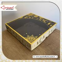 25x25x5 Krem Yaldız Baskılı, Siyah Tabanlı Kutu