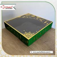 25x25x5 Yeşil Yaldız Baskılı, Siyah Tabanlı Kutu