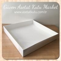 30x30x5 Altı Beyaz Karton Üstü Asetat Kutu