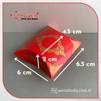 6x6.5x2 Kırmızı Üzeri Gold Saray Desenli Japon Yastığı Kutu
