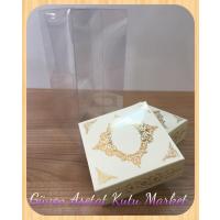 8x8x16 Asetat, Çift Taraflı Krem Üzerine Gold Saray Desenli Kutu