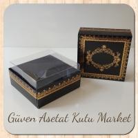 8x8x4 Altı Siyah Üzerine Gold Kilim Desenli Karton, Üstü Asetat Kutu