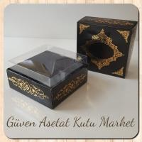 8x8x4 Altı Siyah Üzerine Gold Saray Desenli Karton, Üstü Asetat Kutu