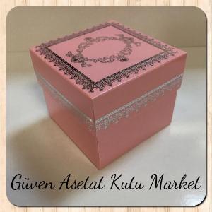 8x8x6.5 Pembe Üzerine Gümüş Kilim Desenli Komple Karton Kutu