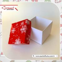 8x8x6.5 Tabanı Beyaz, Kapağı Kar Taneli Karton Kutu