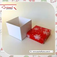 8x8x6.5 Tabanı Beyaz, Kapağı Kar Taneli Karton Kutu