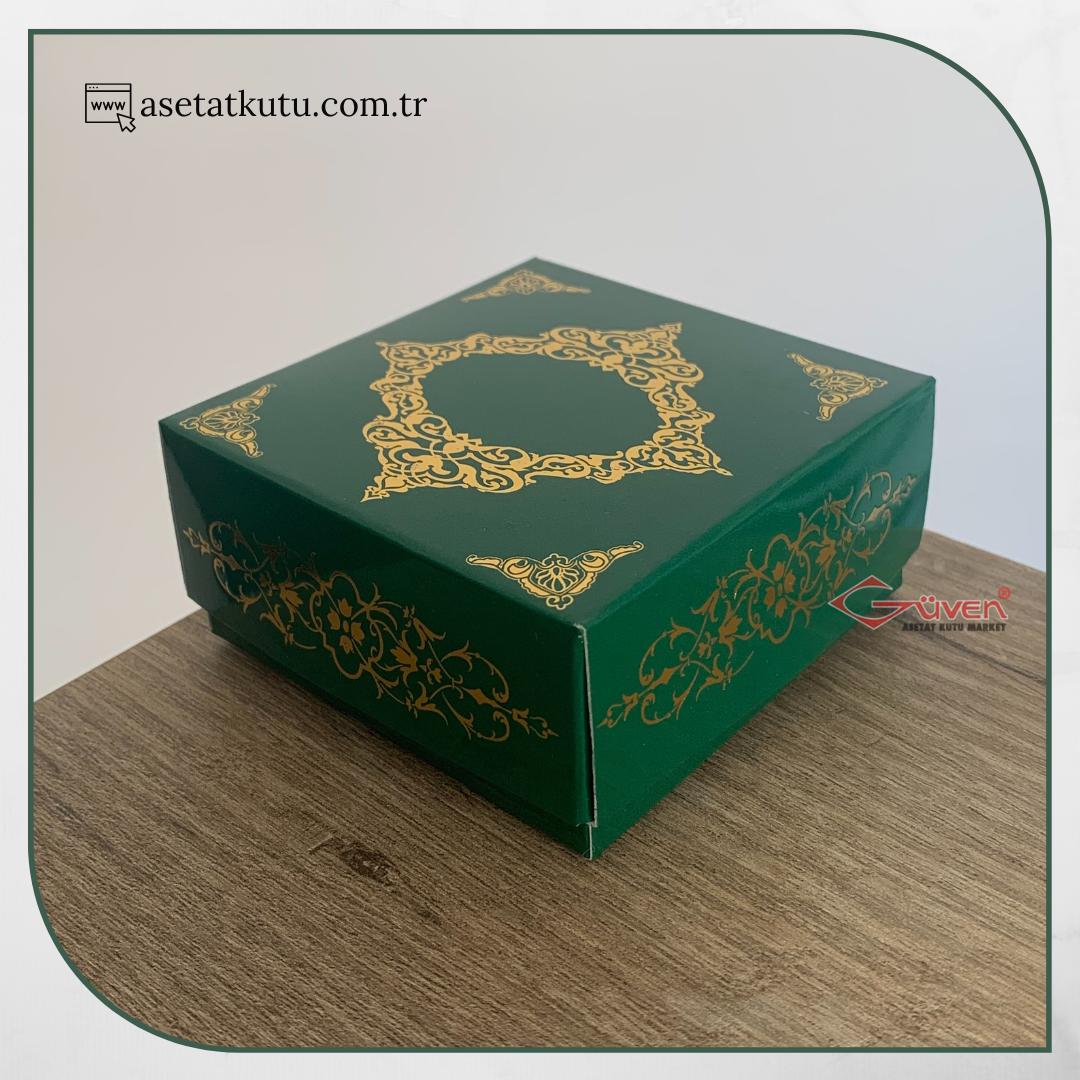 8x8x3.5 Yeşil Üzeri Gold Saray Desenli Komple Karton Kutu